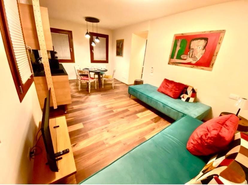 TV and multimedia, Living room, Seating area