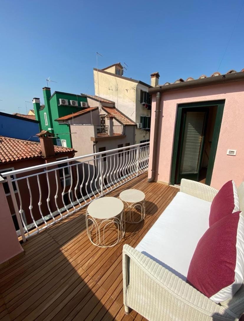 Property building, View (from property/room), Balcony/Terrace