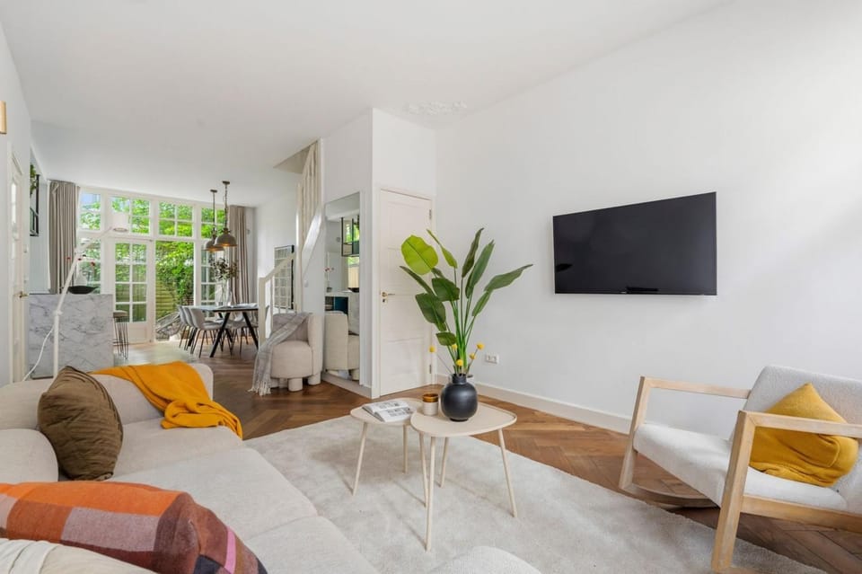 4 Bedrooms with Garden, Amsterdam Apartment in Amsterdam