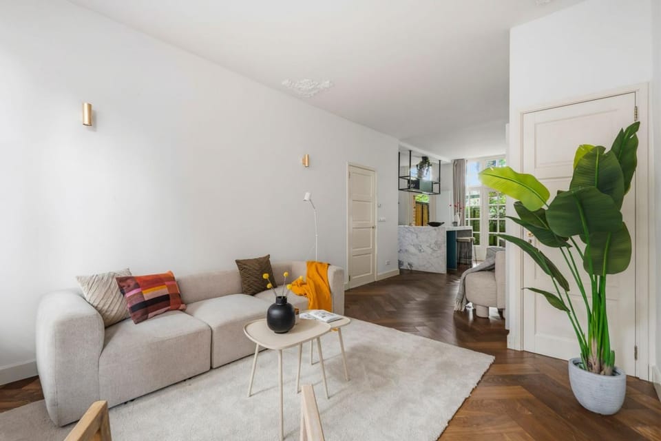4 Bedrooms with Garden, Amsterdam Apartment in Amsterdam