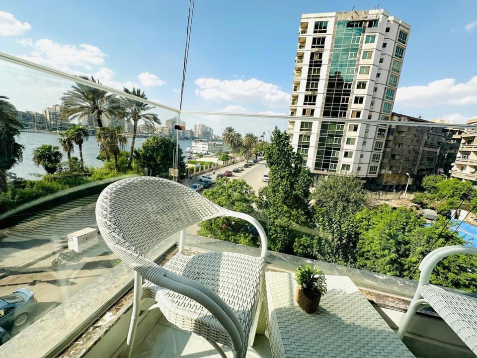NEW HoUSE STUDIOS NIEL VIEW ELMANIAL Apartment in Cairo