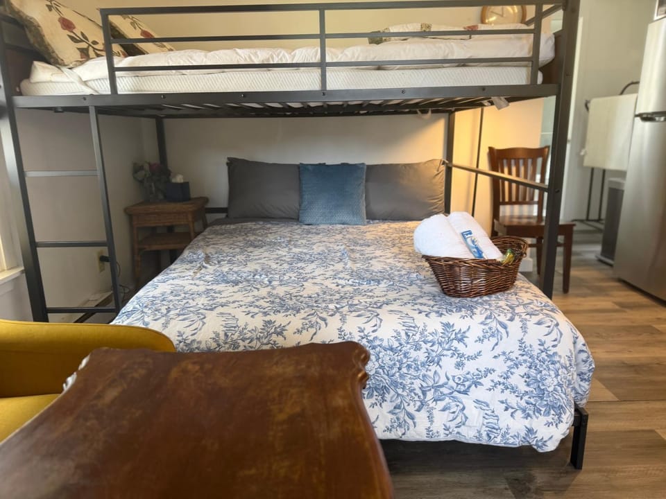 Berkshire Magic Studio Apartment Apartment in Great Barrington