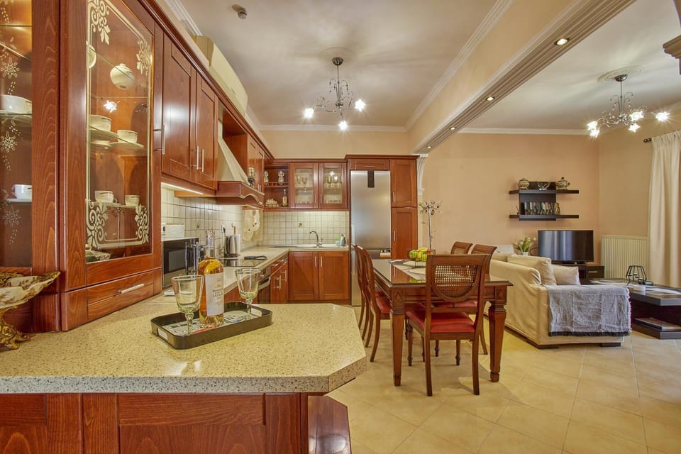 Living room, Dining area, kitchen
