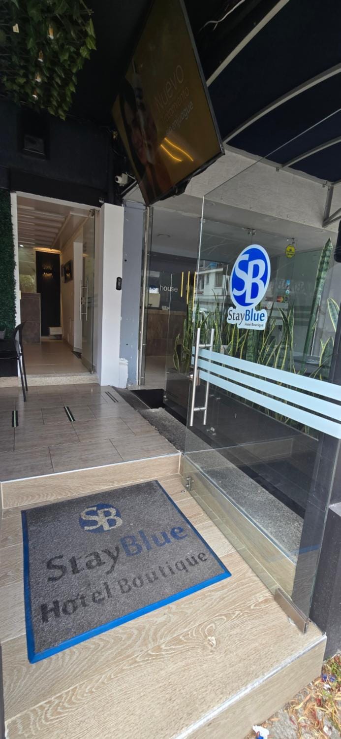 Facade/entrance, Logo/Certificate/Sign