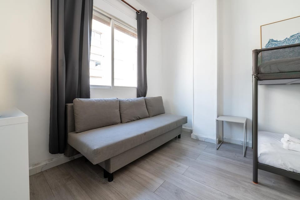 LV5B lucio del valle 5 Apartment in Madrid