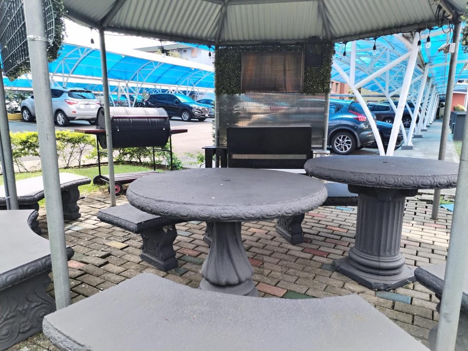 BBQ facilities, BBQ facilities