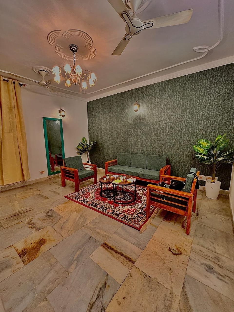Private Home in Delhi for Couples & Small Gathering Apartment in New Delhi