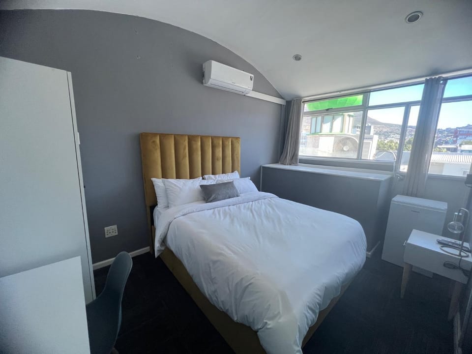 M and B Backpackers Accommodation Hostel in Cape Town