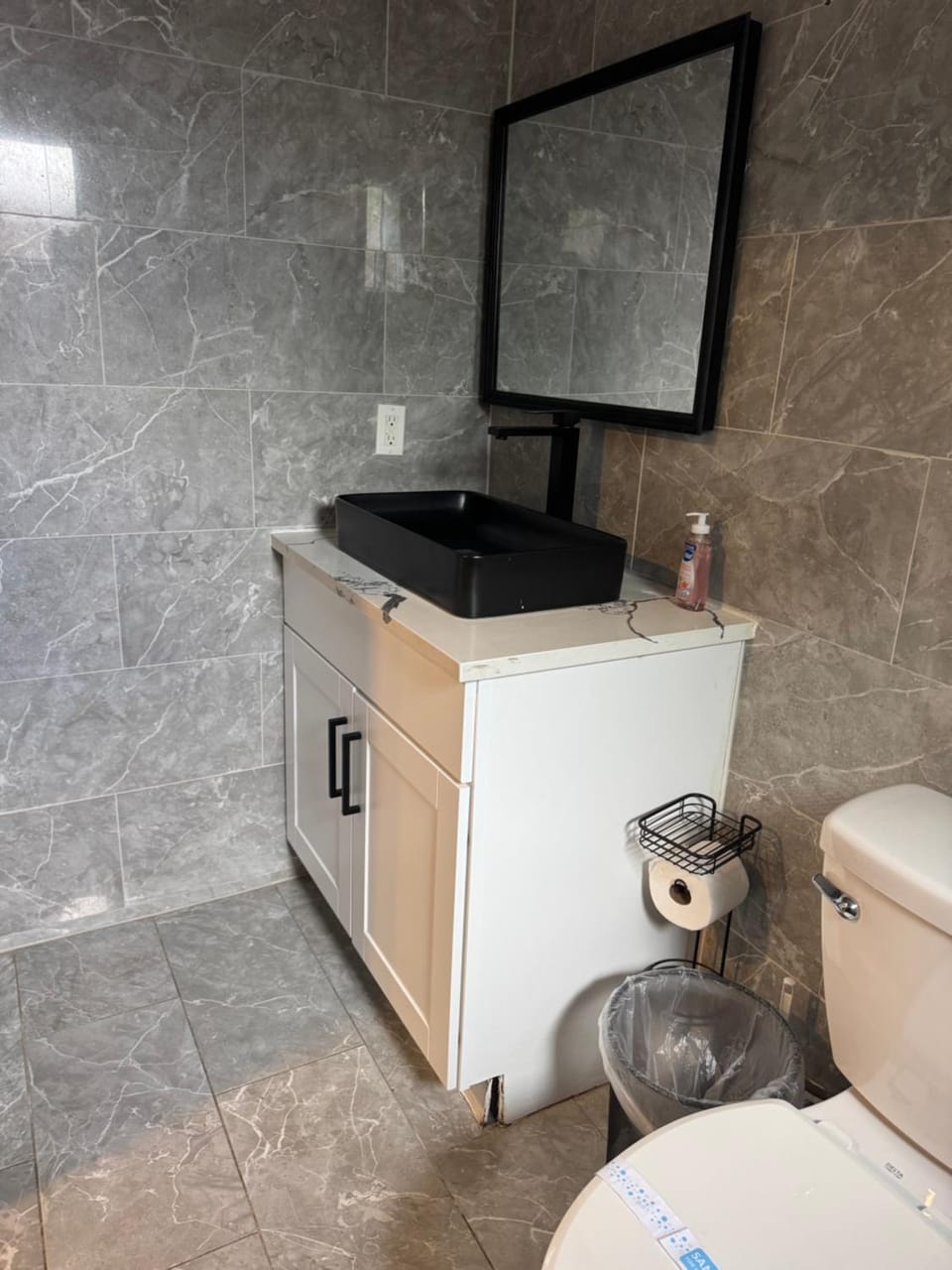 Trendy 1BR Escape Near the Museum District Apartment in Harris County