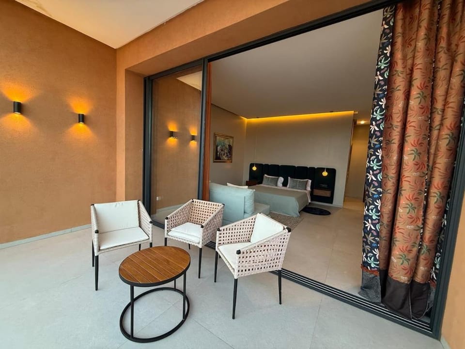 Living room, Seating area