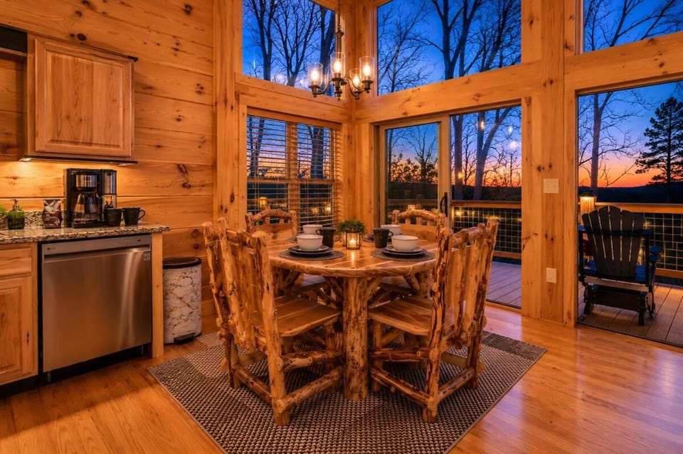 Tranquil Treat Smoky Mountain Getaway Apartment in Gatlinburg