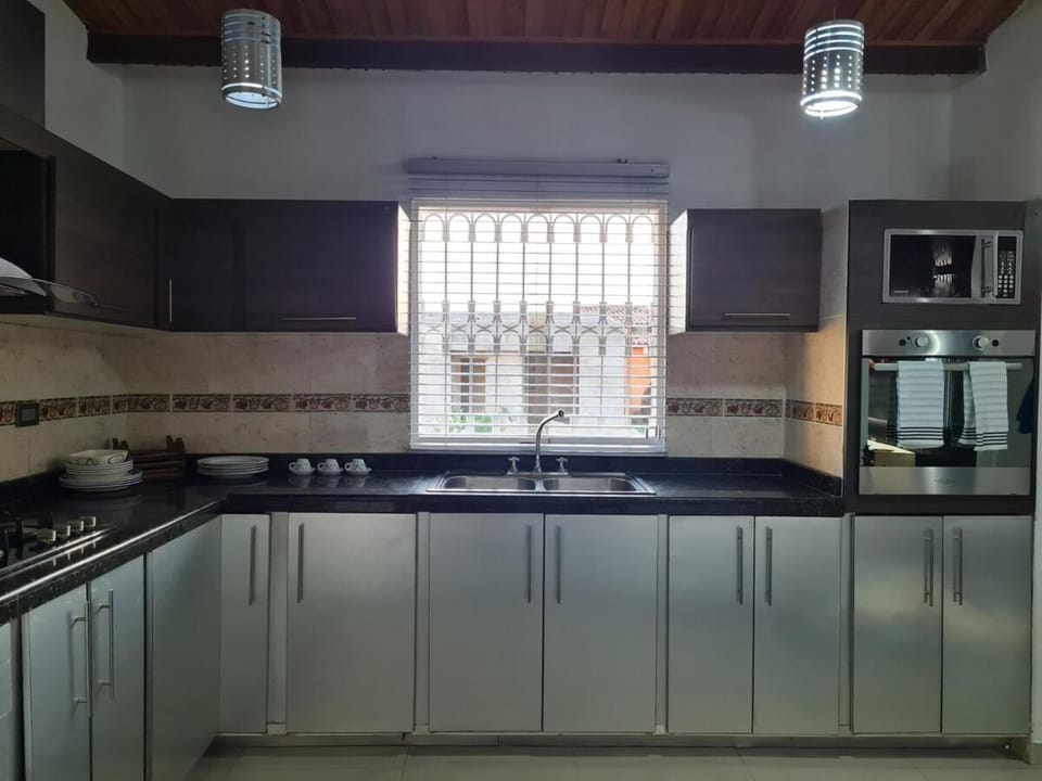 Coffee/tea facilities, Kitchen or kitchenette, dishwasher, pet friendly, stove