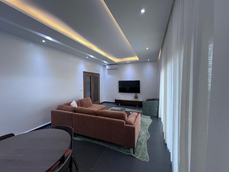 Communal lounge/ TV room, TV and multimedia, Living room