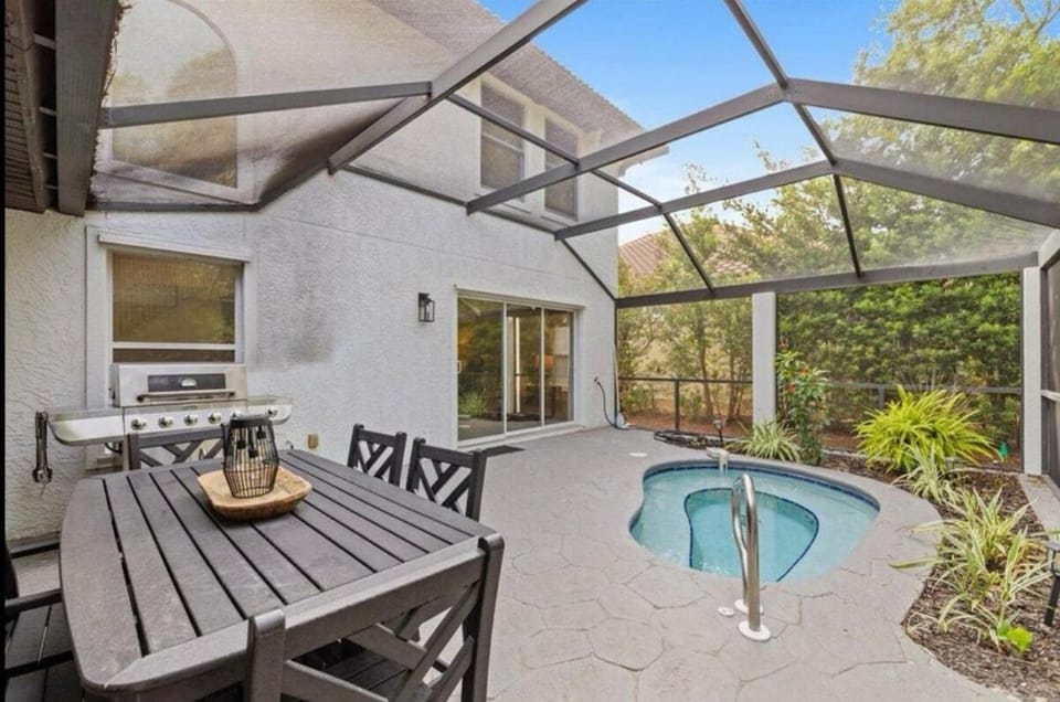 Luxury Coastal Retreat,Private Plunge pool,Outdoor Fire Pit Villa in Destin