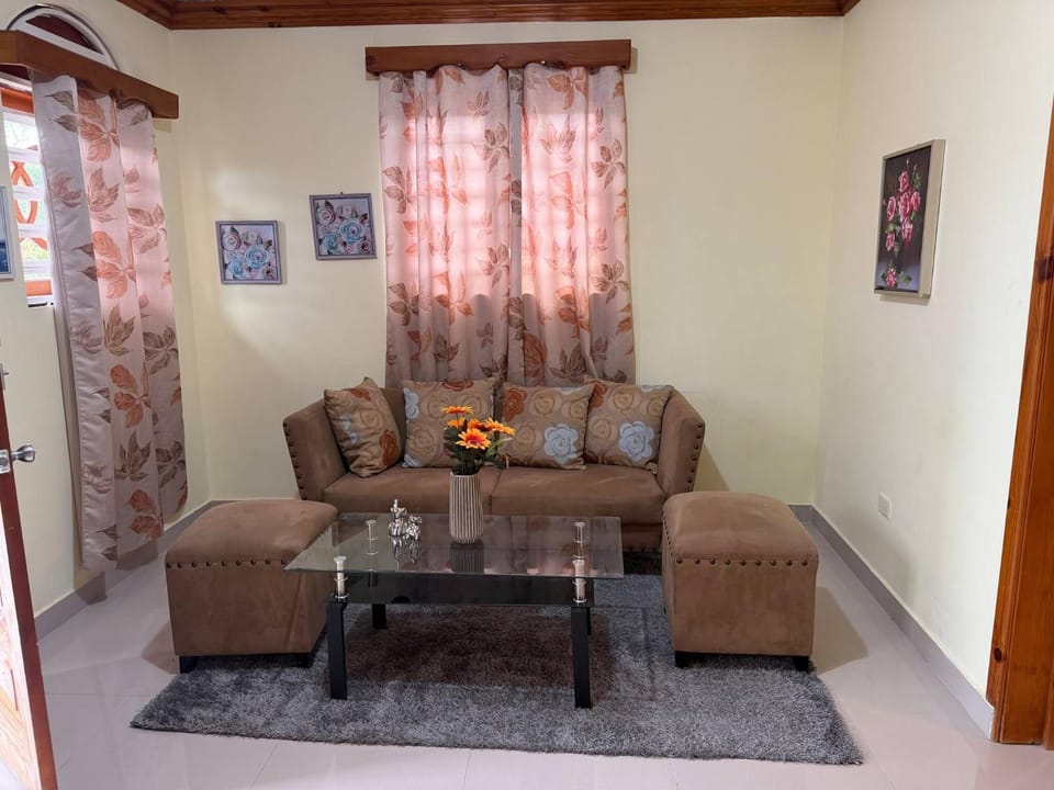 Living room, Decorative detail