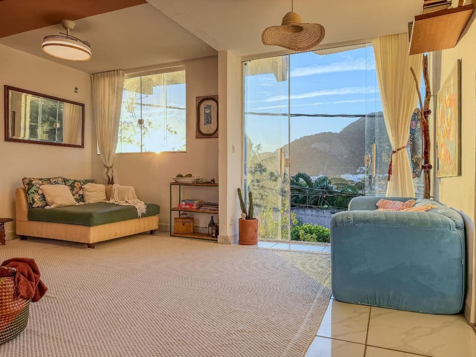 View (from property/room), Living room, City view, Garden view, Mountain view, Sea view, Street view, Sunrise, Sunset