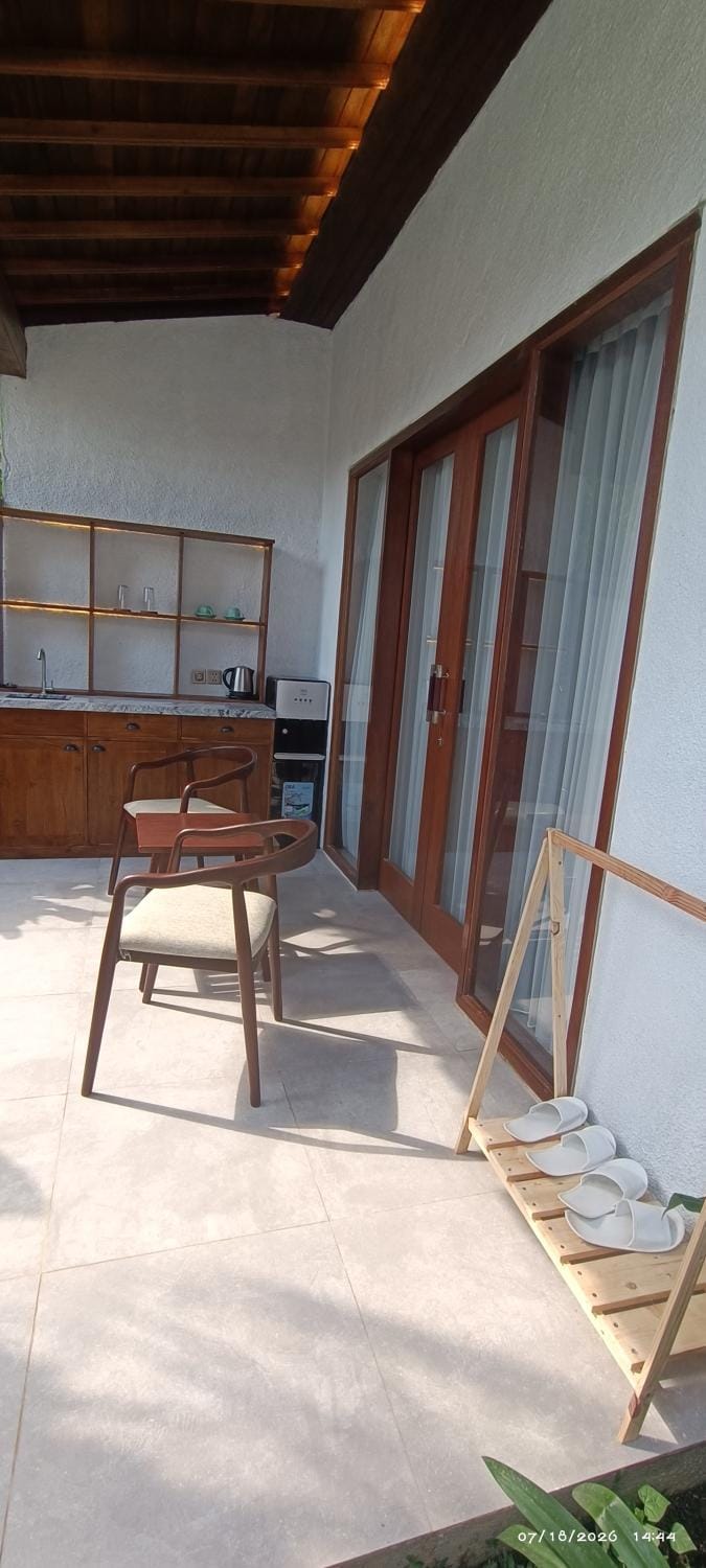 Gresh House Sayan Bed and Breakfast in Abiansemal