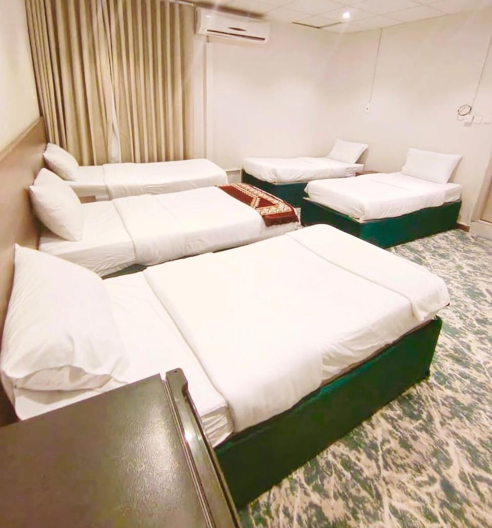 فندق بيت الزائرين 4 Hotel in Medina