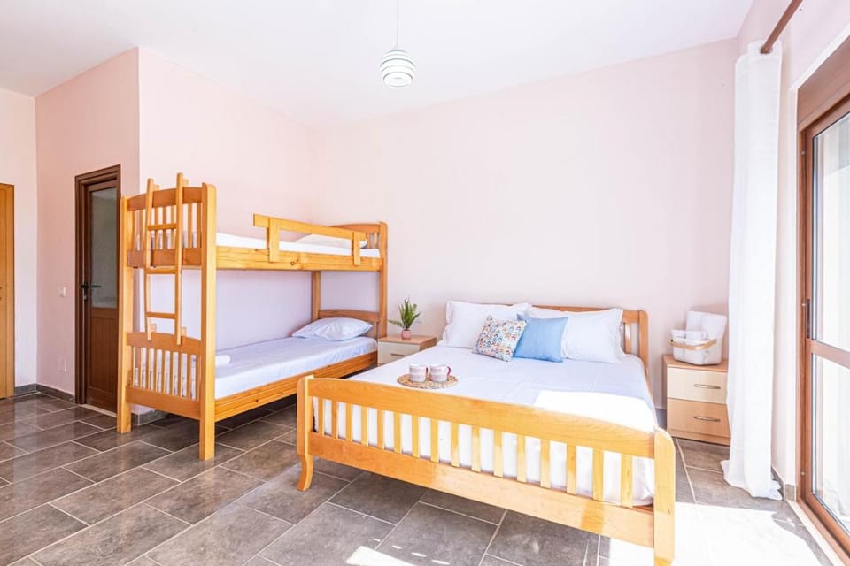 Radhima Res 19 - Studio Apt, Sea View, Kitchen Apartment in Vlorë County, Albania