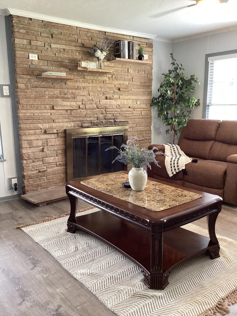 Sherman Executive Home Fast WiFi for Nurses Families and Work Groups House in Sherman