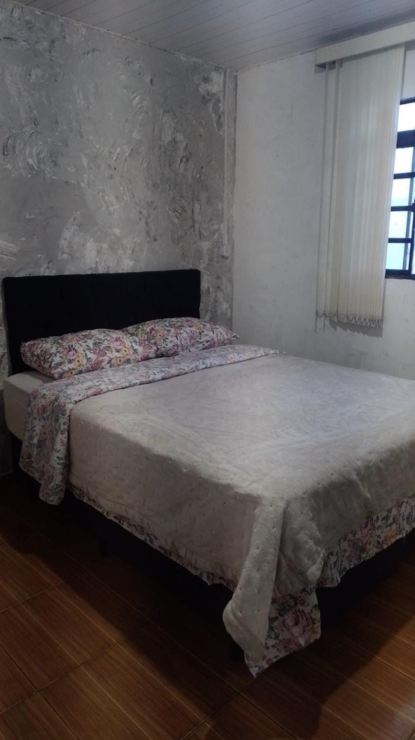 House near BR 376, ideal for an overnight stay Apartment in State of Paraná