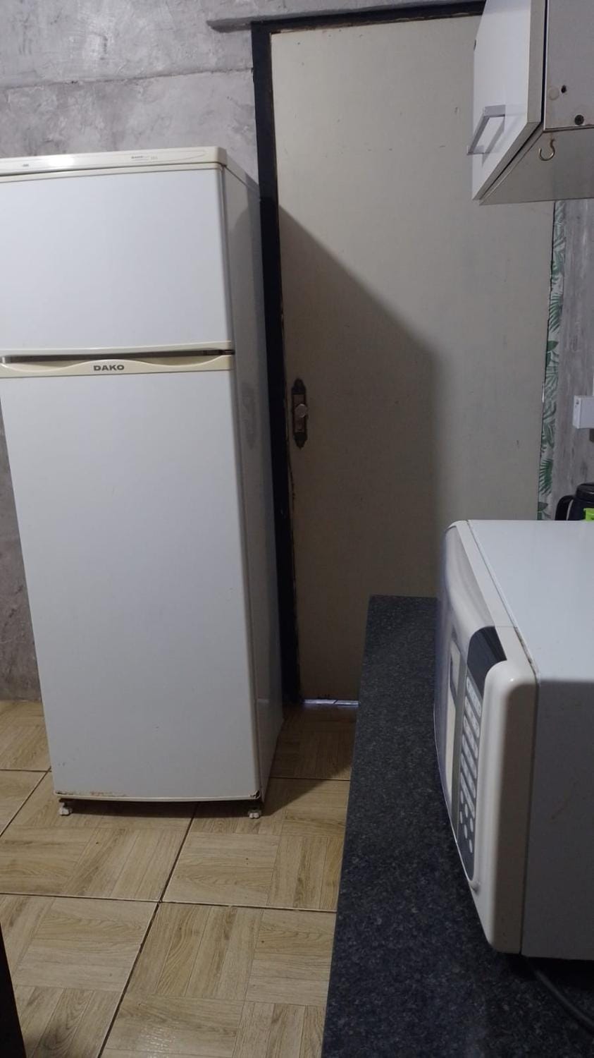 House near BR 376, ideal for an overnight stay Apartment in State of Paraná