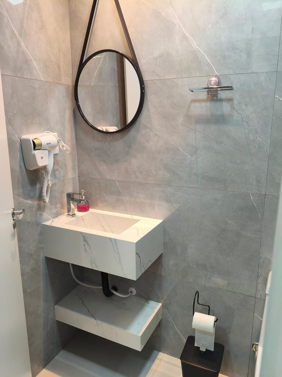 Shower, Bathroom, hair dryier