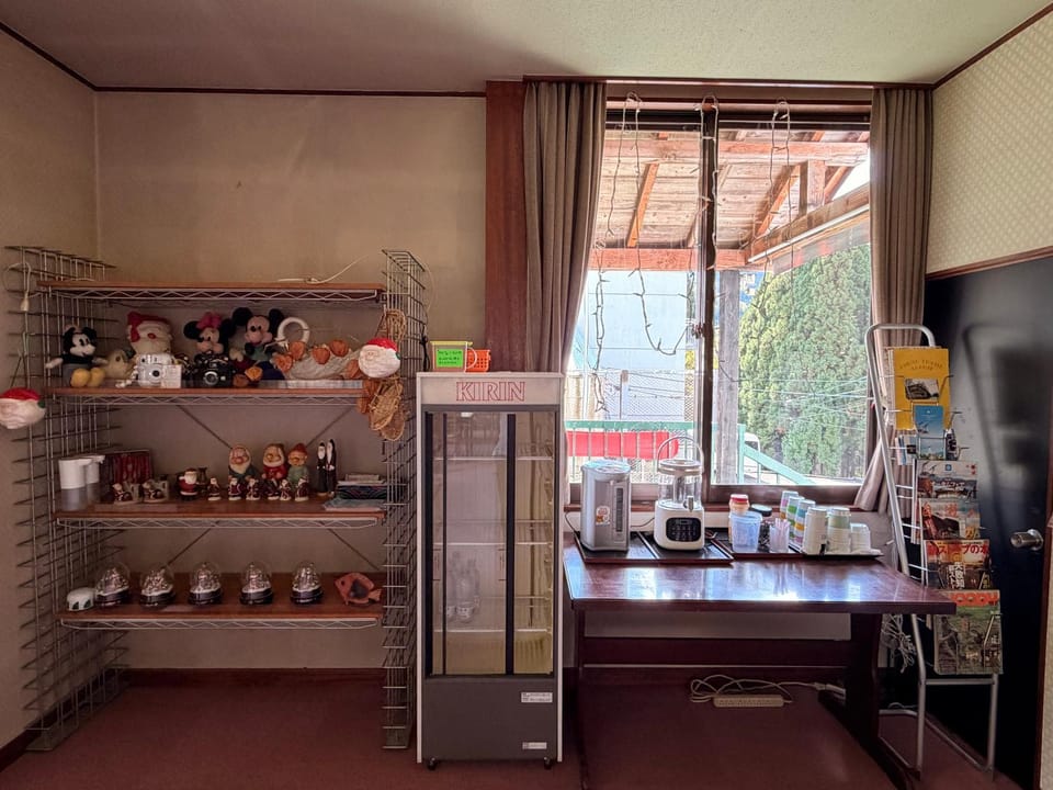 minibar, Internal: Not applicable to any particular room