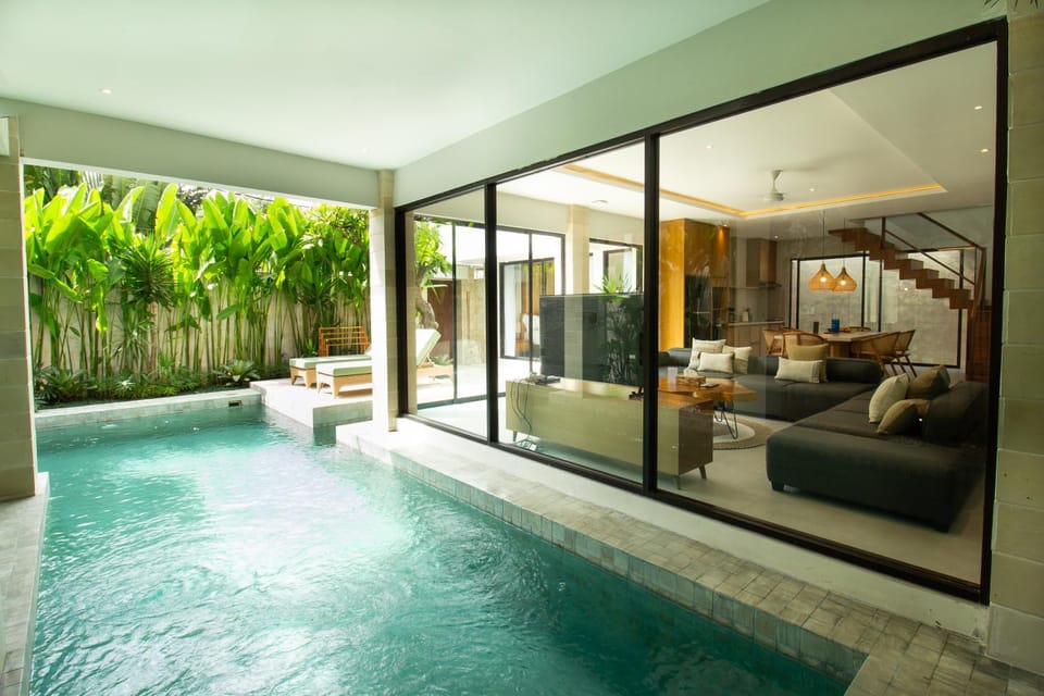 Pool view, Swimming pool