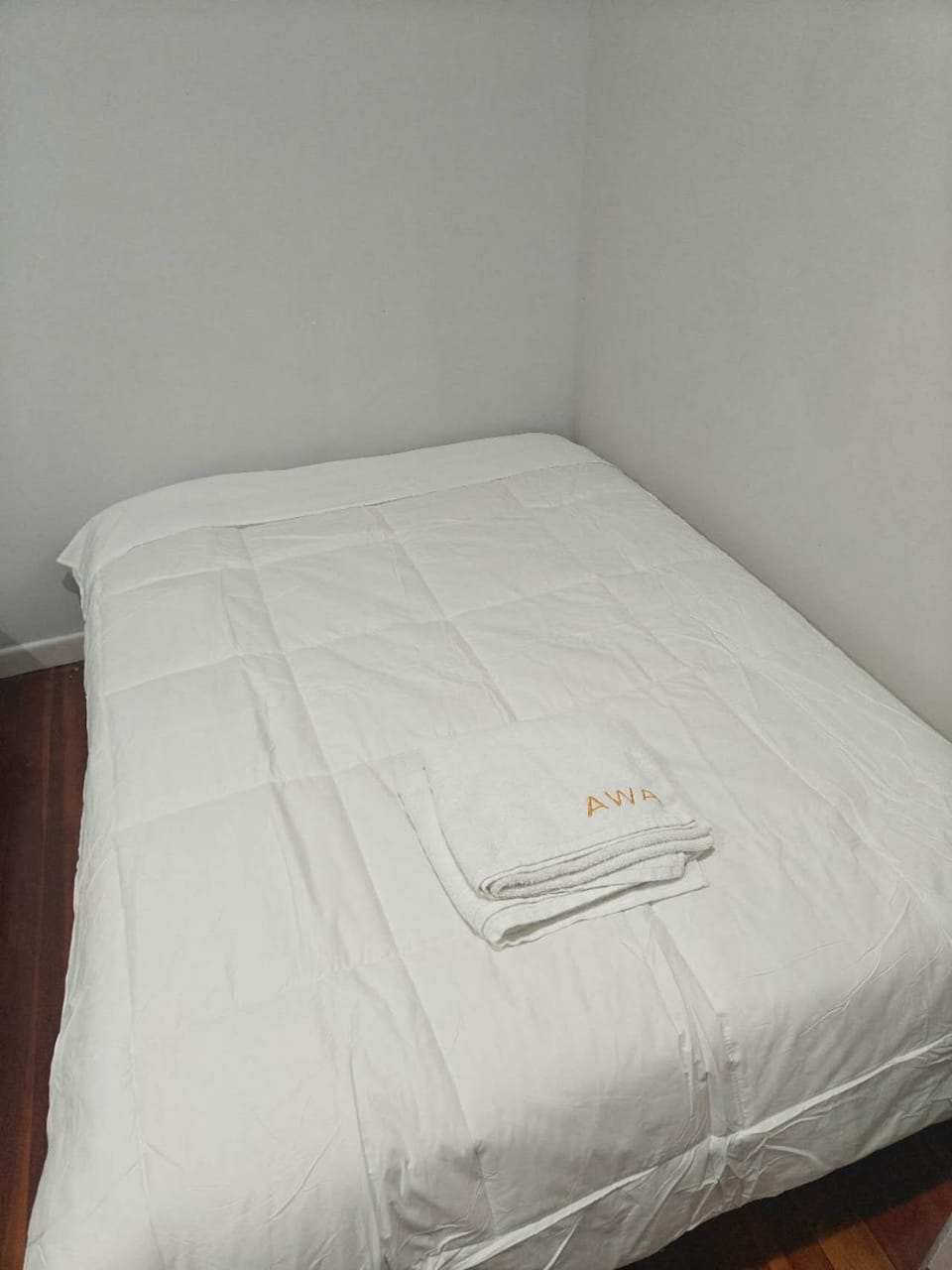 11 Double Beds plus 4 Sofa Beds, Five Bed Rooms Serviced House House in Auckland