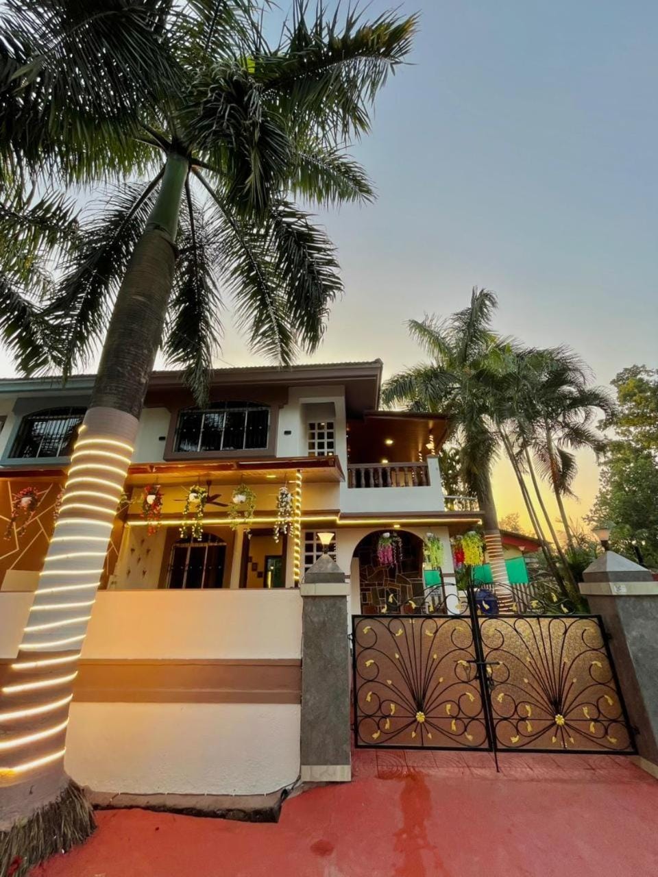 The Royal oaks villa Villa in Lonavla