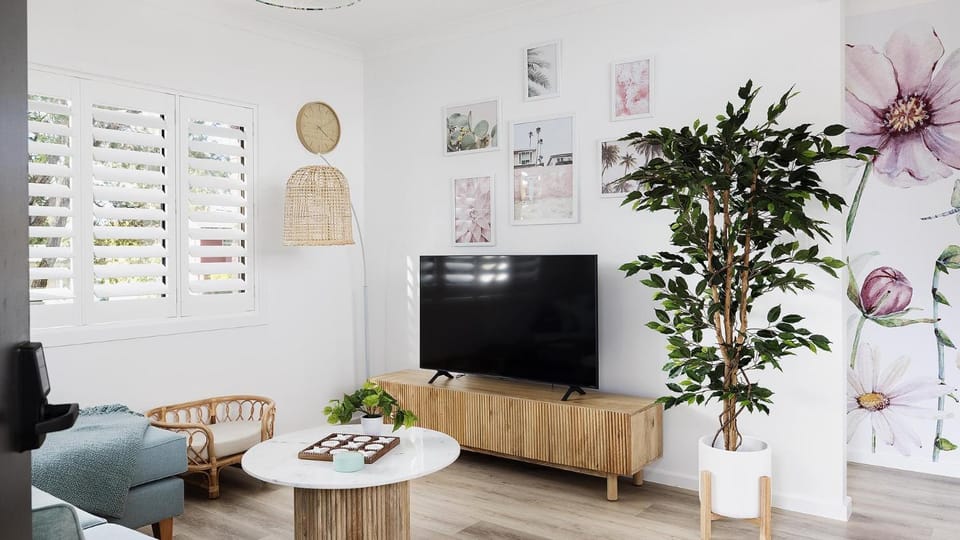 Sandy Toes Haven a Lux Pet-Friendly Retreat Apartment in Nelson Bay