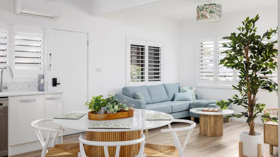 Sandy Toes Haven a Lux Pet-Friendly Retreat Apartment in Nelson Bay
