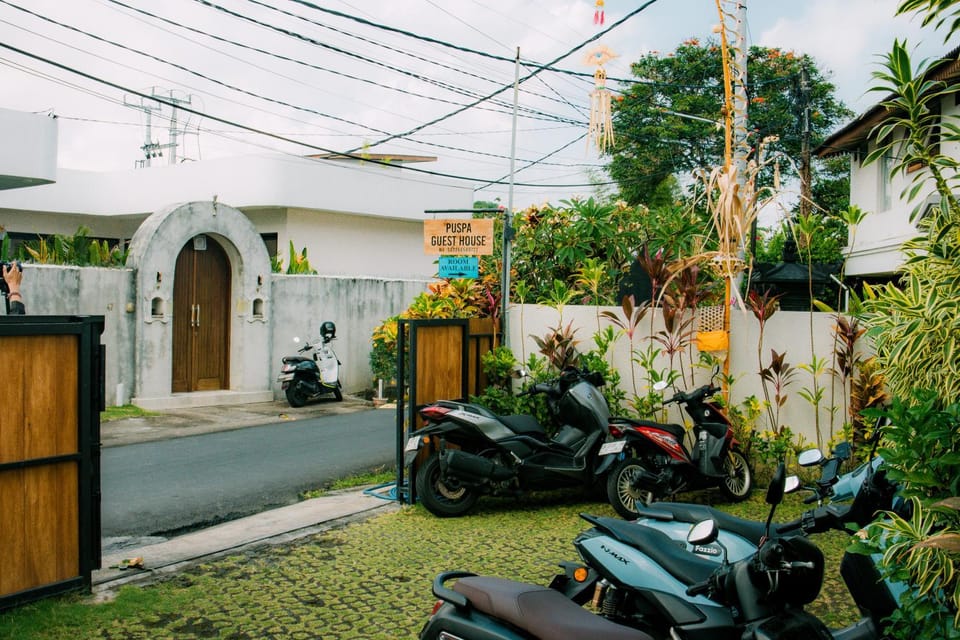 Garden, Inner courtyard view, Parking