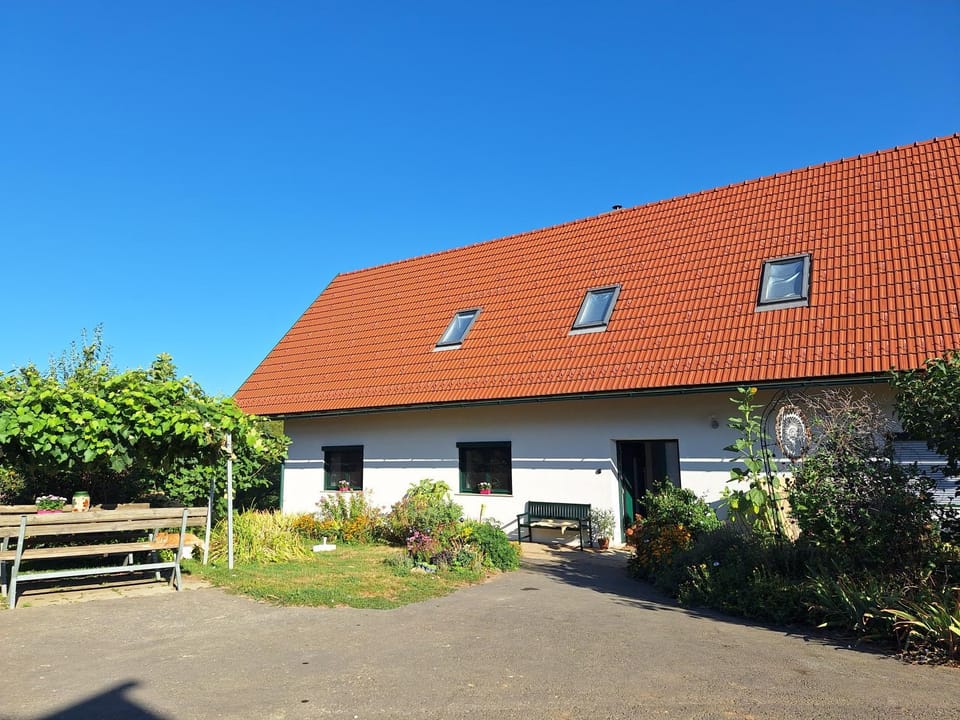 Südsteirisches HOFGLÜCK das XXL Ferienreich im 1 STOCK Apartment in Styria