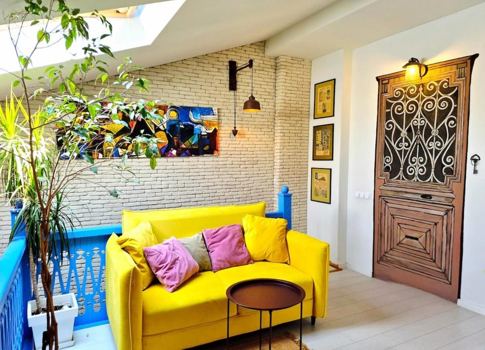 Vintage & Modern 3BR Duplex Historic Center Apartment in Tbilisi, Georgia