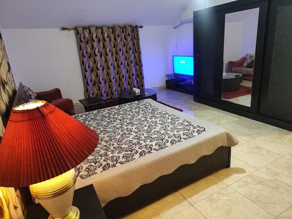 Al Amal Farm & Chalet شاليه و مزرعة الامل Chalet in Africa