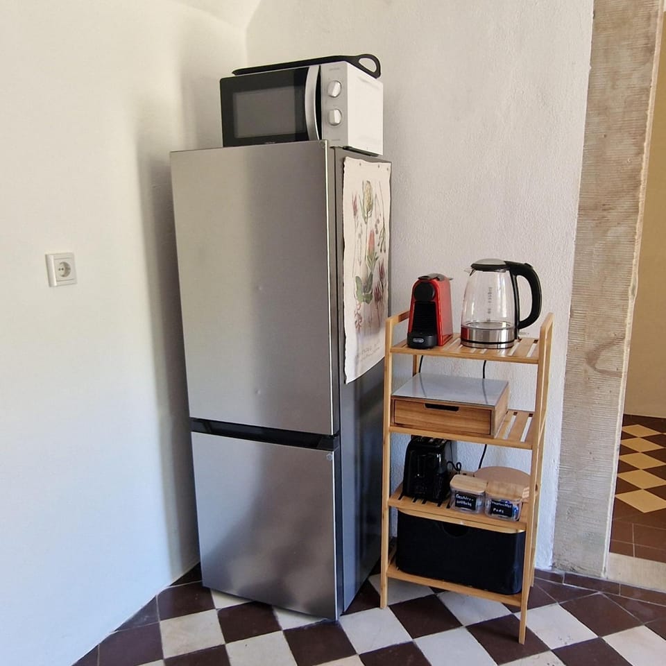 Coffee/tea facilities, Kitchen or kitchenette