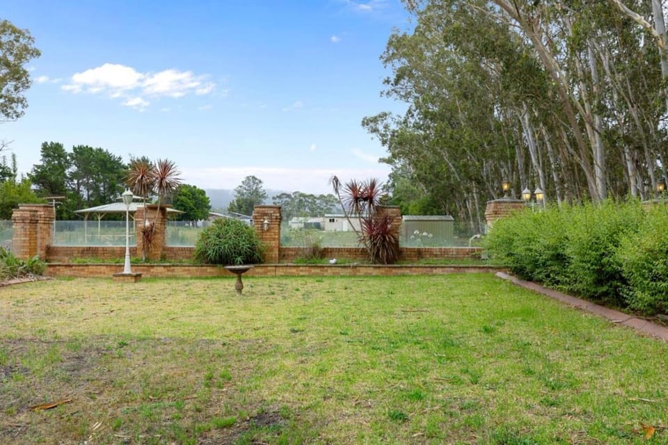 Castlereagh Haven-Serene Dual-Home Country Estate House in Sydney