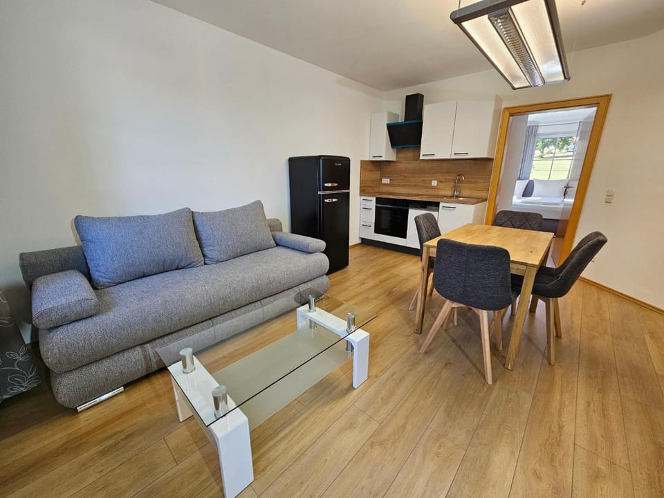 Kitchen or kitchenette, Living room, Dining area, oven
