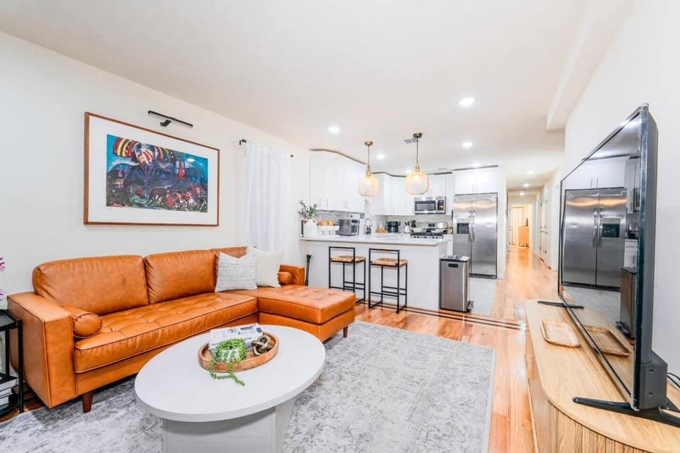 3BR Near NYC, Indoor Parking & Laundry Apartment in East Orange