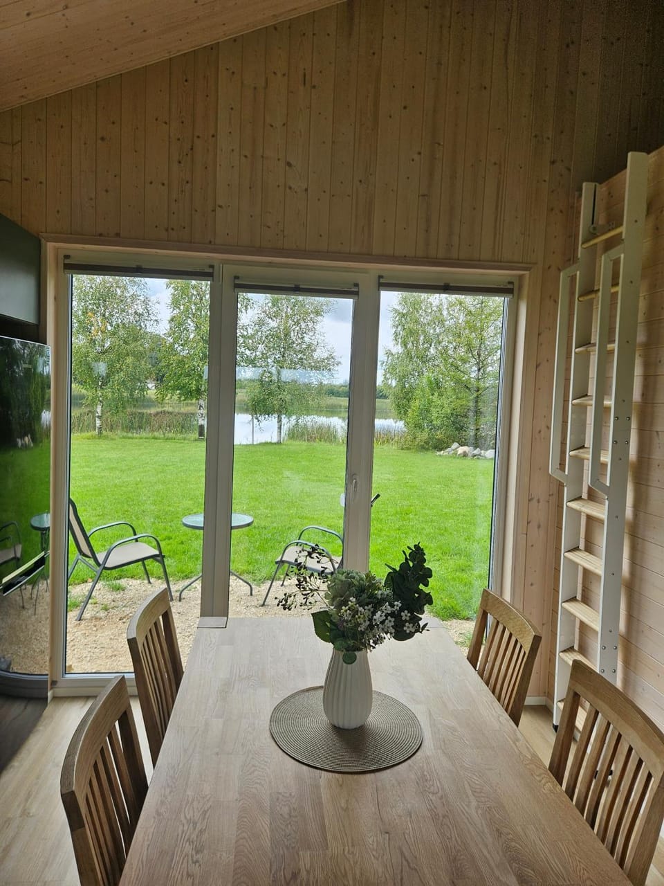 Natural landscape, Living room, Seating area, Dining area, Garden view