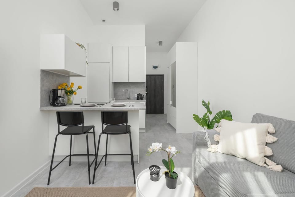 Kitchen or kitchenette, Seating area, Dining area