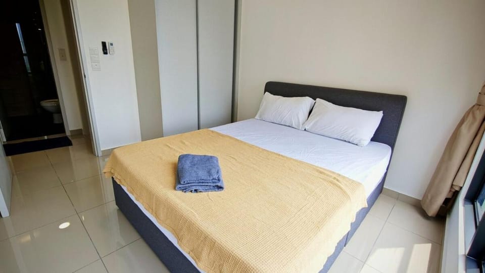 Bed, Photo of the whole room, Bedroom, towels, wardrobe