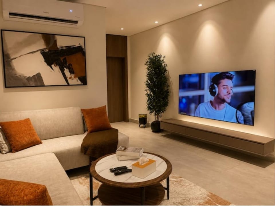 Communal lounge/ TV room, TV and multimedia, Coffee/tea facilities, Living room, Seating area, Evening entertainment