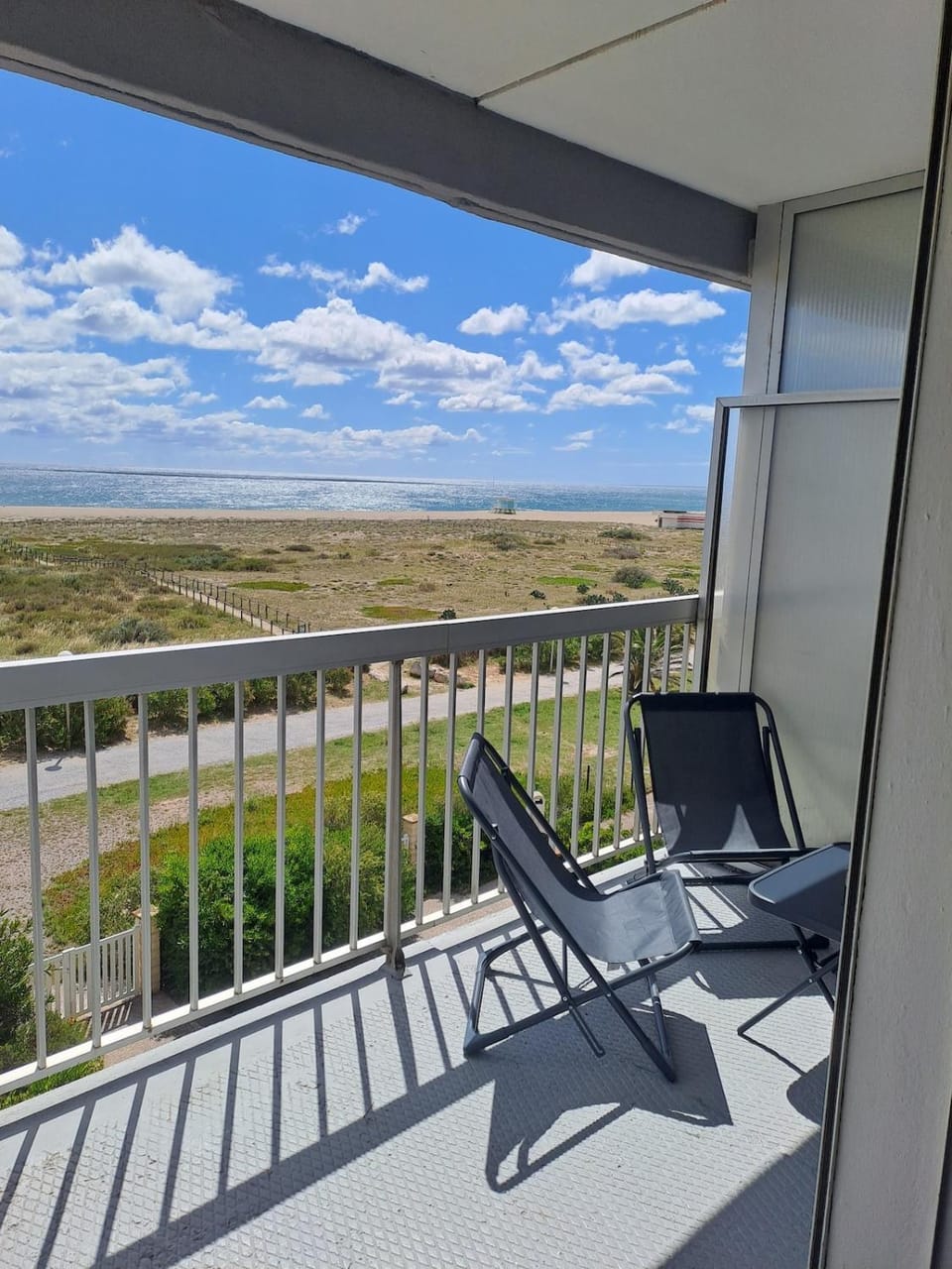 Vue mer, lever de soleil - Plage à 50 m - Parking Apartment in Le Barcarès