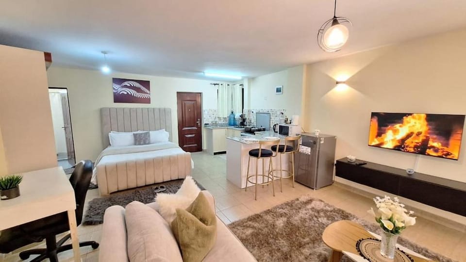 Serene Studio Ruaka Near Two Rivers Mall Bed and Breakfast in Nairobi County