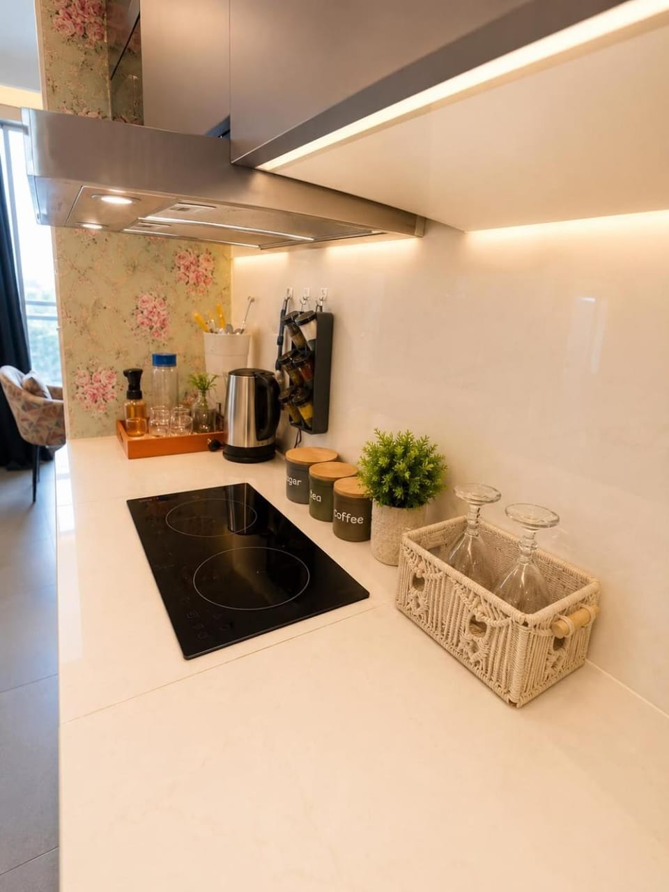 Cozy stay at 25th Floor Noida Sky view Apartment in Noida