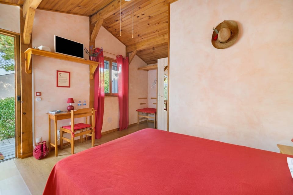 Chambre D'hôtes Les Coquelicots Bed and Breakfast in Occitanie