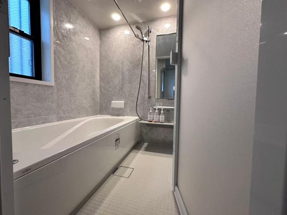 New 90sqm Charming & Stylish Shibuya Villa,3BR,4min Train to Shinjuku, Quiet Villa in Shibuya